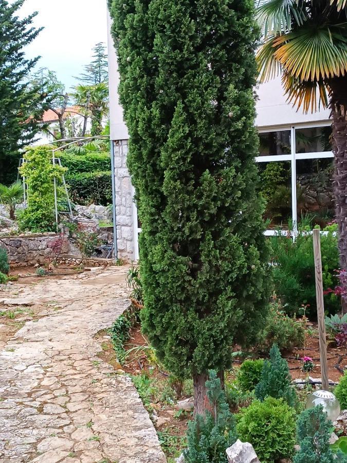 Apartment Sun Garden Malinska Exterior photo