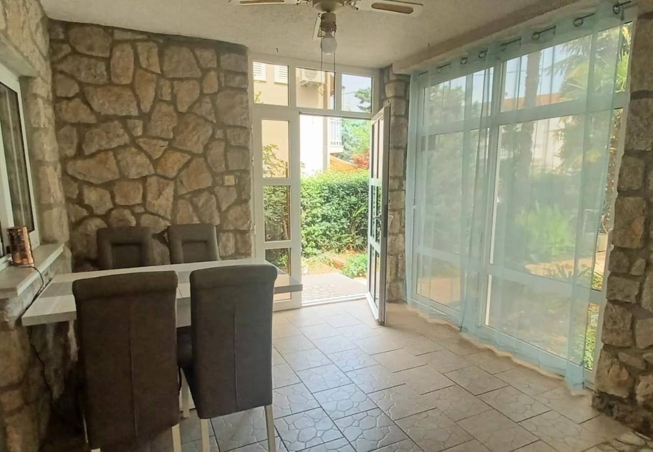 Apartment Sun Garden Malinska Exterior photo